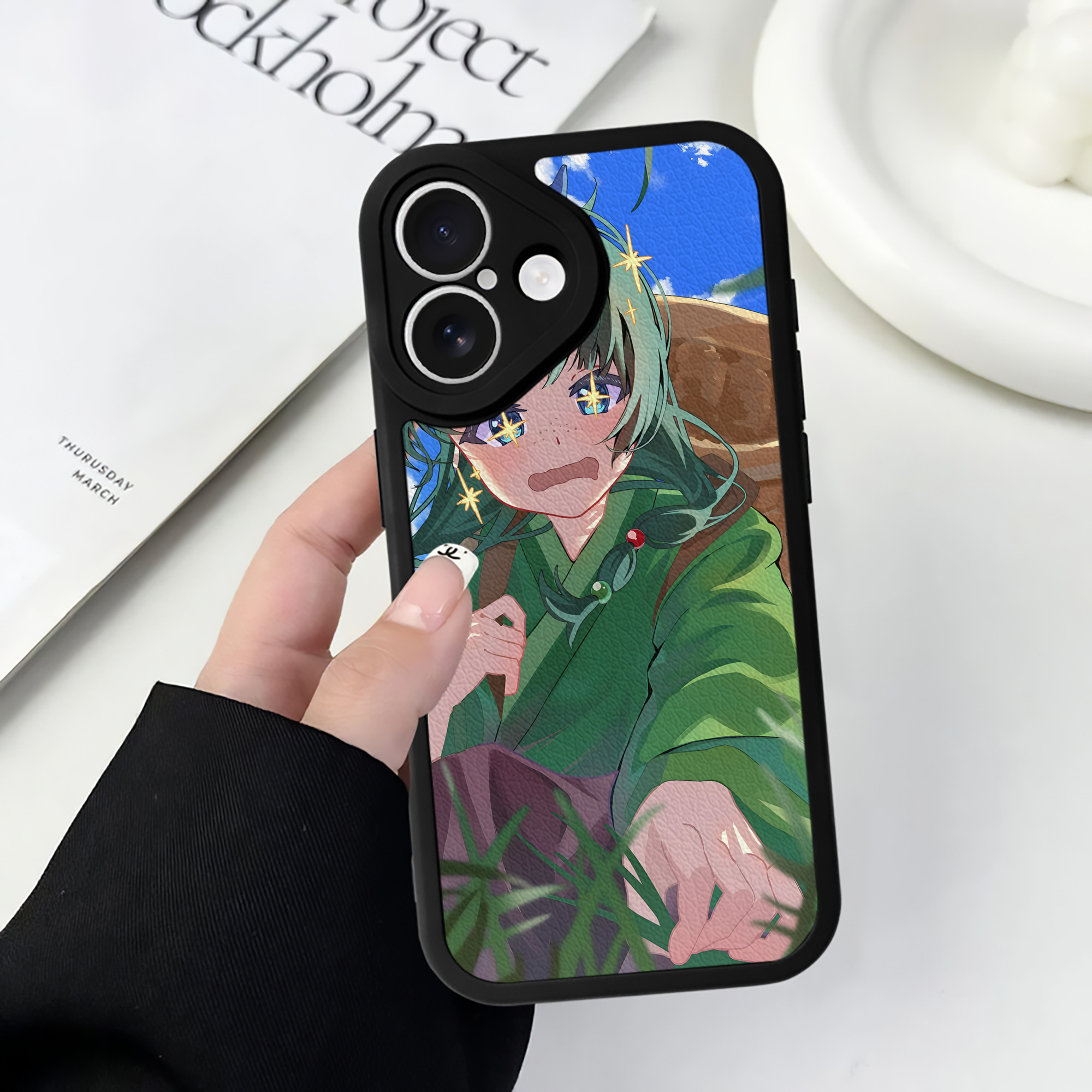 （画像用） 薬屋のひとりごと The Apothecary Diaries 【iPhone 16シリーズ対応】シリコンスマホケース（レザー調） 材質：シリコン
